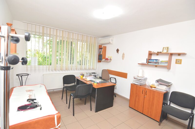 Drumul Taberei, Piata Moghioros